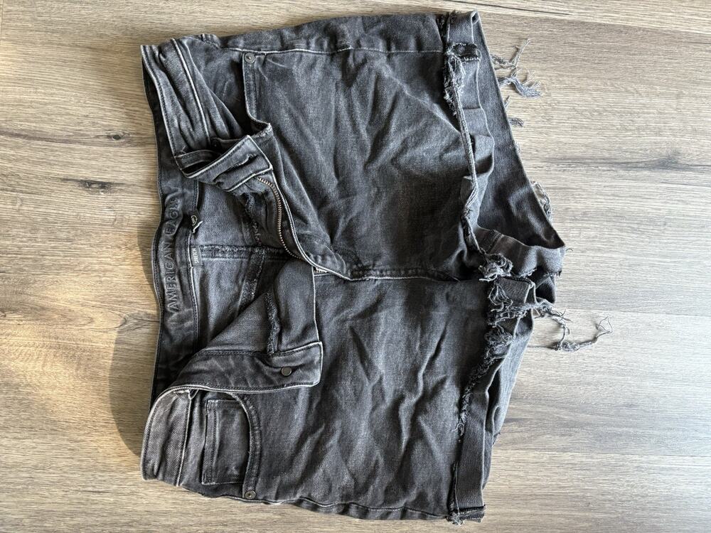 Black American Eagle Jean Shorts Women’s